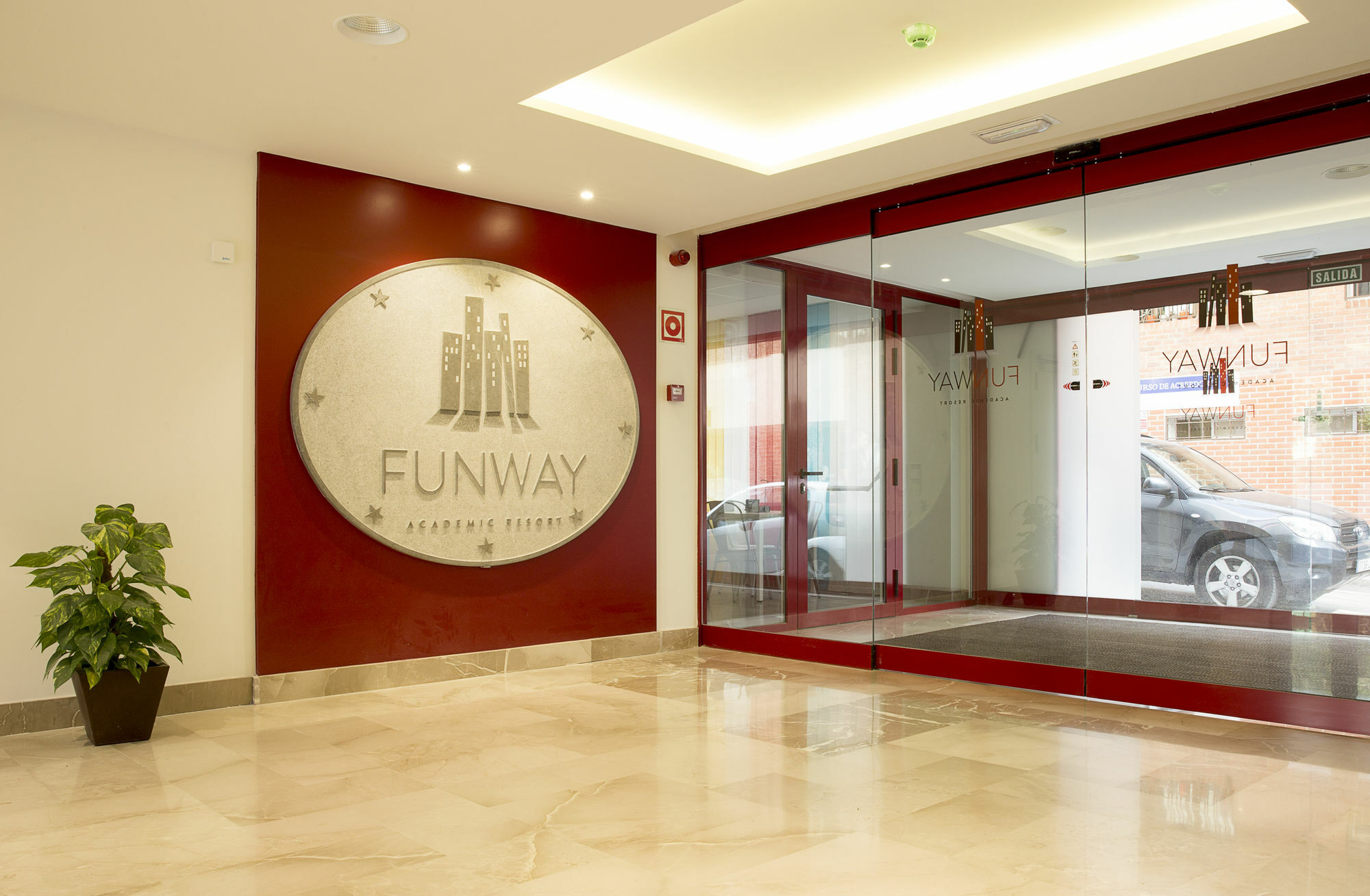 Funway Academic Resort (Adults Only) Madrid Exterior foto